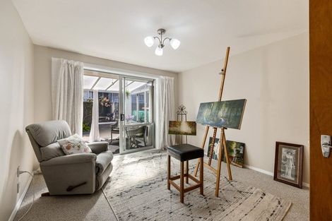 Photo of property in 2/14 Apollo Place, Papanui, Christchurch, 8052