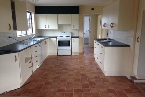 Photo of property in 25 Tobys Way, Waikanae Beach, Waikanae, 5036