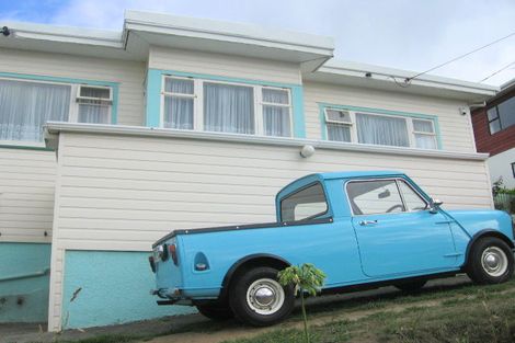 Photo of property in 65 Maupuia Road, Maupuia, Wellington, 6022