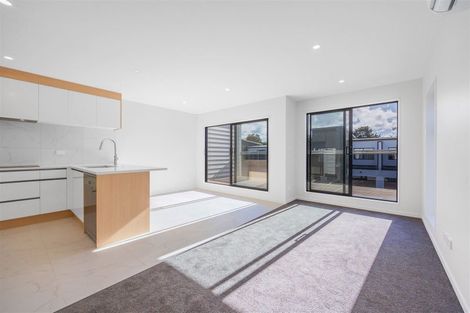 Photo of property in 15 Korokio Lane, Henderson, Auckland, 0612