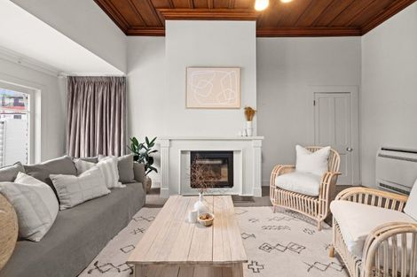 Photo of property in 89 Wellesley Road, Napier South, Napier, 4110