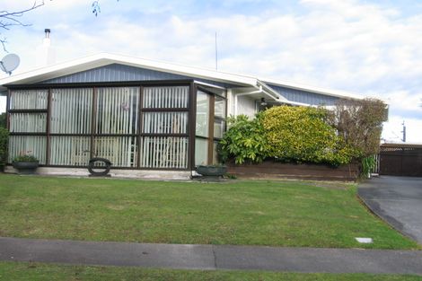 Photo of property in 22 Palliser Place, Milson, Palmerston North, 4414