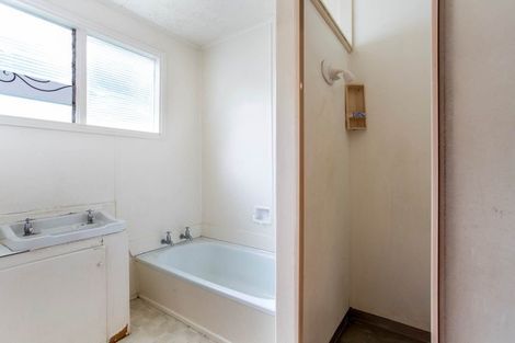 Photo of property in 20 Rata Street, Helensville, 0800