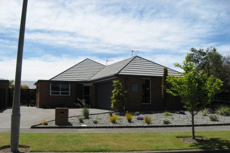 Photo of property in 3B Wardour Mews Avonhead Christchurch City