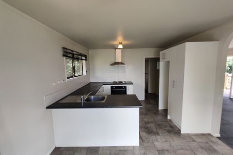 Photo of property in 33 Leaver Place, Weymouth, Auckland, 2103