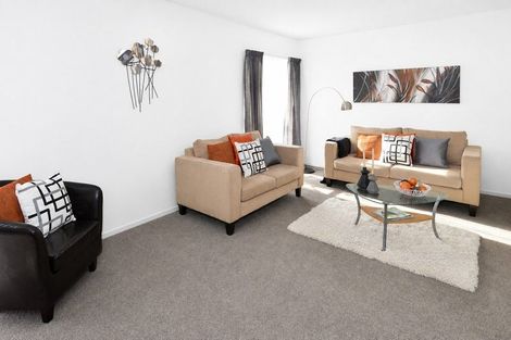 Photo of property in 2/46 Granville Drive, Massey, Auckland, 0614
