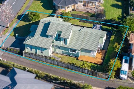 Photo of property in 46 Whiting Grove, West Harbour, Auckland, 0618