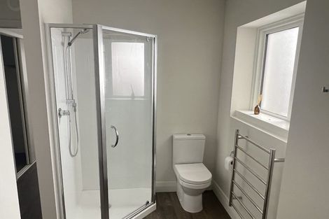 Photo of property in Fountain Court, 8/48 Oriental Parade, Oriental Bay, Wellington, 6011