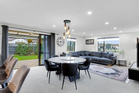 Photo of property in 44 The Meadows Drive, Flagstaff, Hamilton, 3210