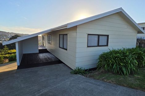 Photo of property in 25 Pennant Grove, Titahi Bay, Porirua, 5022