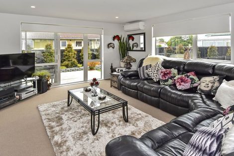 Photo of property in 24a Bunnythorpe Road, Papakura, 2110