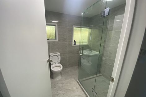 Photo of property in 25 Sheridan Drive, New Lynn, Auckland, 0600