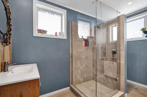 Photo of property in 2/58 Paynters Avenue, Strandon, New Plymouth, 4312