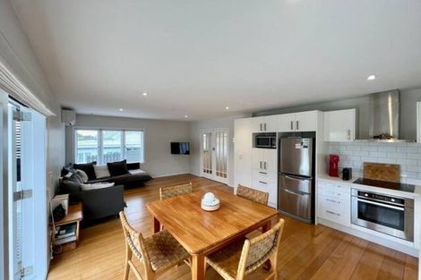 Photo of property in 1/18a Ascot Avenue, Narrow Neck, Auckland, 0624