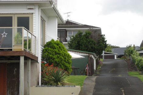 Photo of property in 41a Kiwi Esplanade, Mangere Bridge, Auckland, 2022