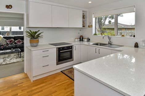 Photo of property in 24a Bunnythorpe Road, Papakura, 2110