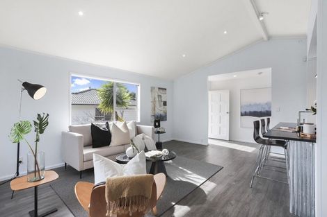 Photo of property in 26 Brunner Road, Glen Eden, Auckland, 0602