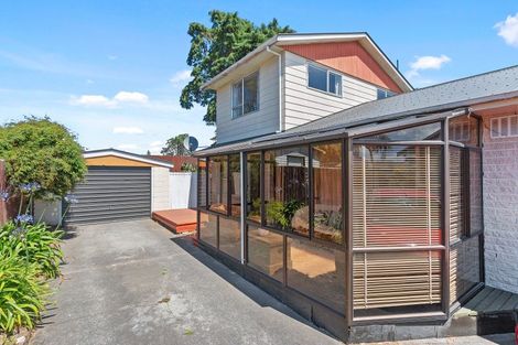 Photo of property in 2/132 Hay Street, Bromley, Christchurch, 8062