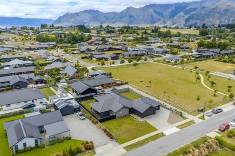 Photo of property in 7 Dingle Street, Lake Hawea, 9382