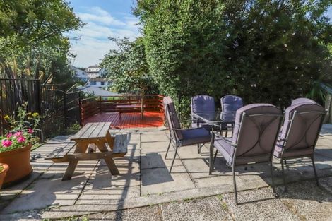 Photo of property in 15 Clark Place, Hillcrest, Hamilton, 3216