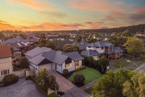 Photo of property in 4 Monterey Place, Parklands, Christchurch, 8083