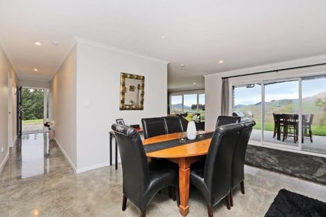 Photo of property in 1050 Kahuranaki Road, Kahuranaki, Havelock North, 4295