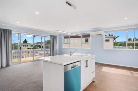 Photo of property in 14 Mcdonnell Street, Omokoroa, 3114