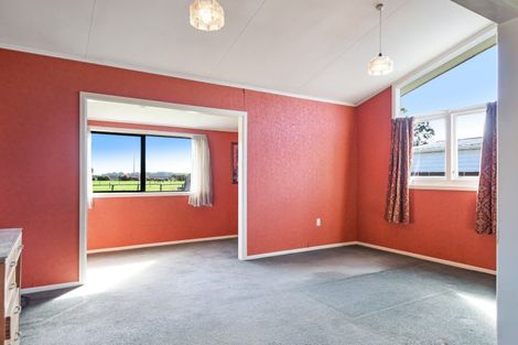 Photo of property in 28 Suther Street, Waverley, 4510