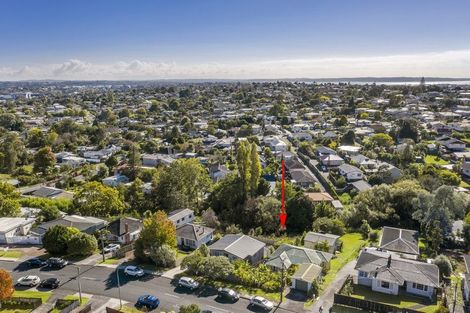 Photo of property in 54a Awaroa Road, Sunnyvale, Auckland, 0612