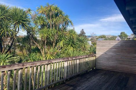 Photo of property in 1/35 Belmont Terrace, Milford, Auckland, 0620