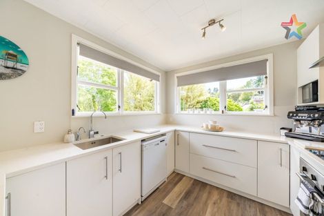 Photo of property in 54 Kairimu Street, Stokes Valley, Lower Hutt, 5019