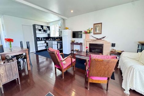 Photo of property in 51 Rodney Street, Wellsford, 0900