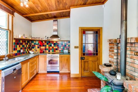 Photo of property in 21 Chaucer Road, Hospital Hill, Napier, 4110