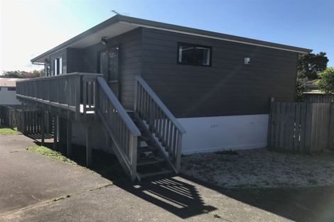 Photo of property in 1/130 Colwill Road, Massey, Auckland, 0614