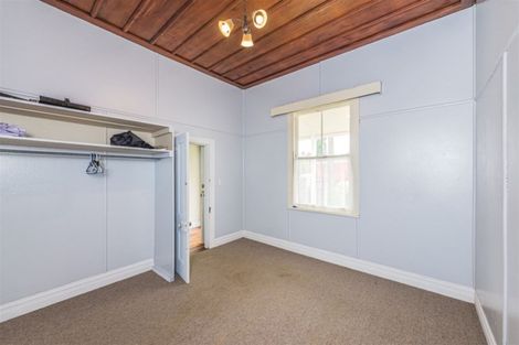 Photo of property in 37 Gibson Street, Aramoho, Whanganui, 4500
