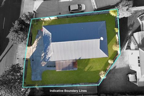 Photo of property in 81a Dundale Avenue, Blockhouse Bay, Auckland, 0600