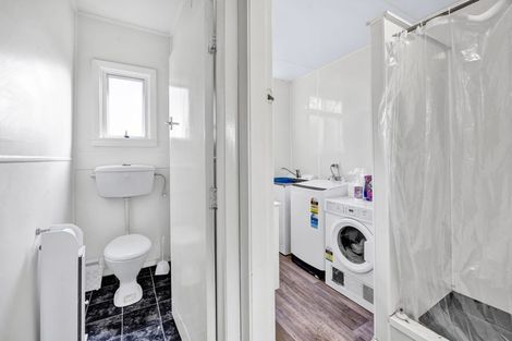 Photo of property in 11 Caplen Street, Hawera, 4610