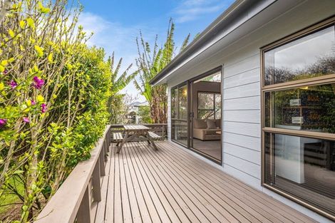 Photo of property in 33 Jelas Road, Red Beach, 0932