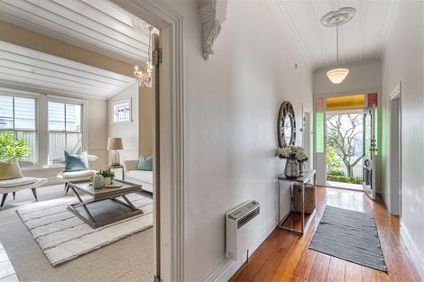 Photo of property in 3 Turnbull Road, Narrow Neck, Auckland, 0624