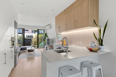 Photo of property in 2/445 Hibiscus Coast Highway, Orewa, 0931