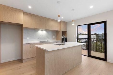 Photo of property in 13 Awhi Lane, Massey, 0614