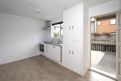 Photo of property in 4/19 Hargest Crescent, Sydenham, Christchurch, 8023