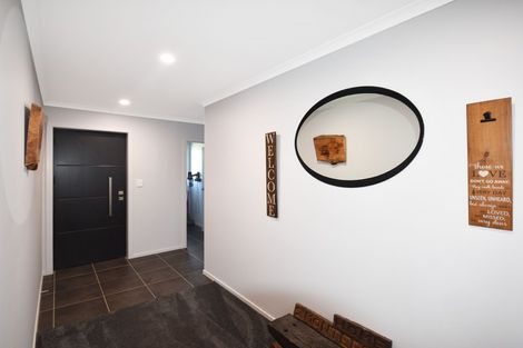 Photo of property in 2 Monterey Drive, Balclutha, 9230