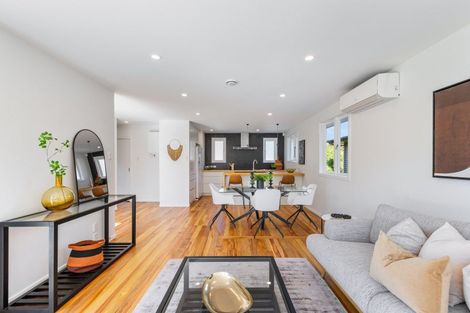 Photo of property in 34c Toru Street, Te Atatu Peninsula, Auckland, 0610