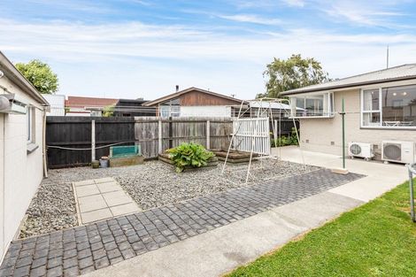 Photo of property in 220 Grimseys Road, Redwood, Christchurch, 8051