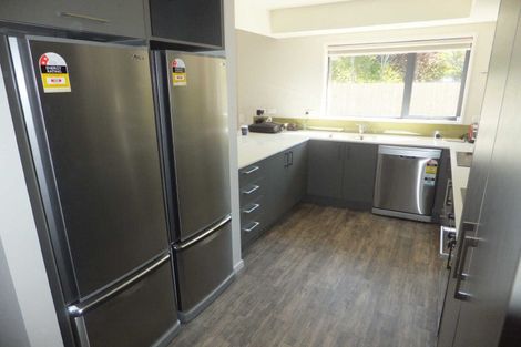 Photo of property in 76a Peer Street, Upper Riccarton, Christchurch, 8041