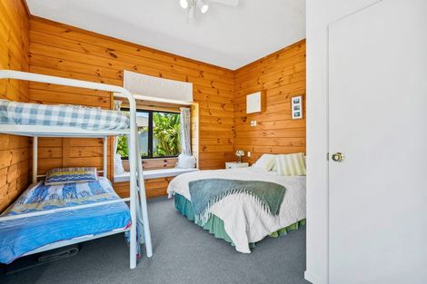 Photo of property in 10 Waetford Road, Matapouri, Whangarei, 0173