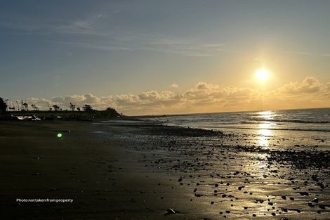 Photo of property in 46 Hume Street, Waitara, 4320