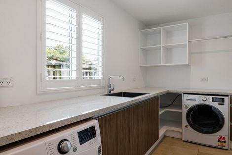 Photo of property in 56 Saint James Drive, Huntington, Hamilton, 3210