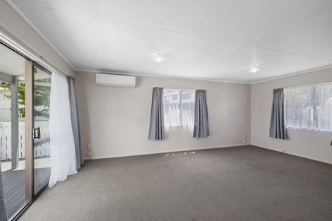 Photo of property in 8 Tahurangi Place, Spotswood, New Plymouth, 4310
